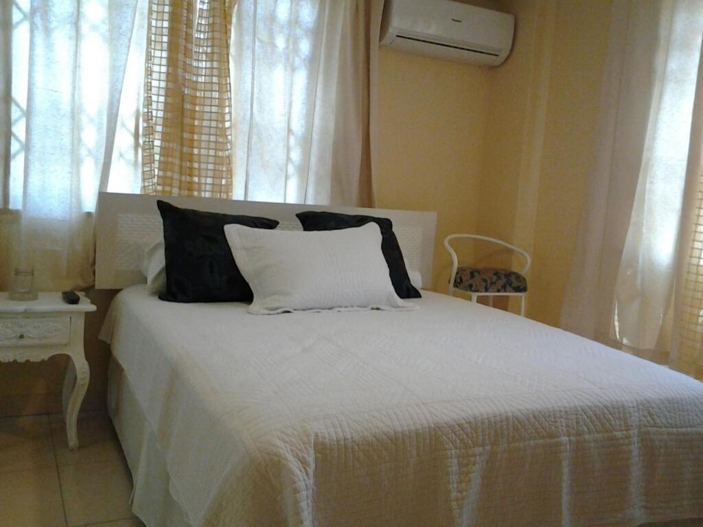 Suites La Rosa Гуаякуил Екстериор снимка